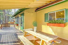 Secluded Cabin w/ Furnished Deck in Scenic Pinetop