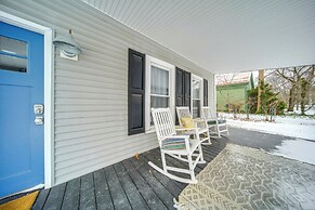 2 Mi to Lake Erie: Westfield Retreat w/ Deck!