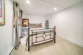 2 Mi to Lake Erie: Westfield Retreat w/ Deck!