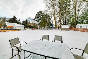 4 Mi to Dtwn: Pet-friendly Home in Utica