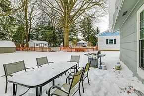 4 Mi to Dtwn: Pet-friendly Home in Utica