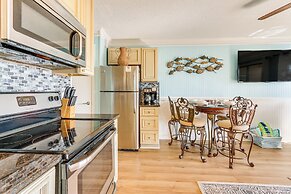 Walk to Folly Field Beach: Condo w/ 2 Pools!