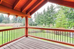 11 Mi to Olympic National Park: Home w/ Deck!