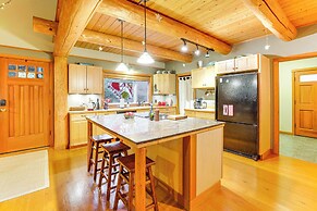 11 Mi to Olympic National Park: Home w/ Deck!