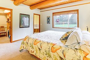 11 Mi to Olympic National Park: Home w/ Deck!