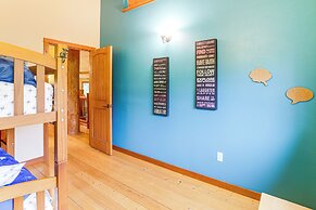 11 Mi to Olympic National Park: Home w/ Deck!