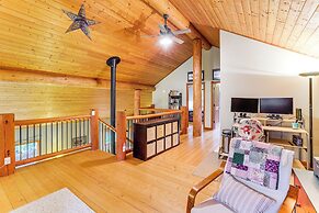 11 Mi to Olympic National Park: Home w/ Deck!