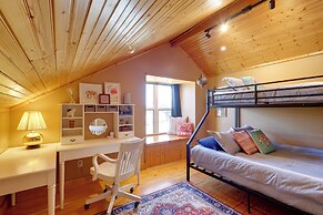 Private Hot Tub & Pickleball Court: Baird Home!