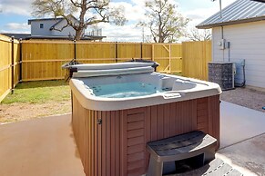 Private Hot Tub & Pickleball Court: Baird Home!