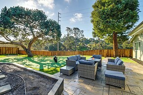 2 Mi to Beach: Home w/ Patio in Del Rey Oaks!