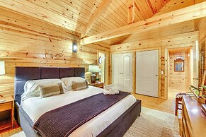 5 Mi to Beaver Lake: Family Cabin w/ Game Room