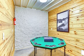 5 Mi to Beaver Lake: Family Cabin w/ Game Room
