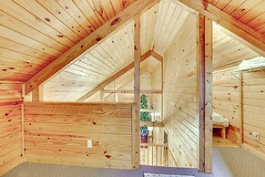 5 Mi to Beaver Lake: Family Cabin w/ Game Room
