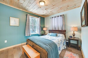 Lake Access & Dock: Remote Mio-area Cottage