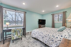 Lake Access & Dock: Remote Mio-area Cottage