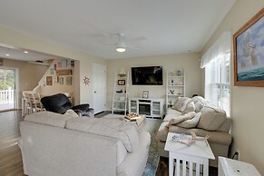 West Bay Home w/ Hot Tub & Fire Pit in Gouldsboro!