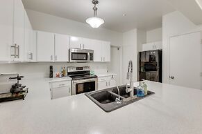 3 Mi to Dtwn: Mesa Townhome w/ Patio