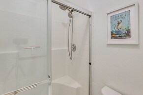 3 Mi to Dtwn: Mesa Townhome w/ Patio