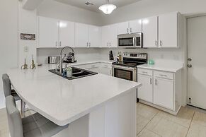 3 Mi to Dtwn: Mesa Townhome w/ Patio