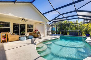 Close to Family Park: Home w/ Screened Lanai!