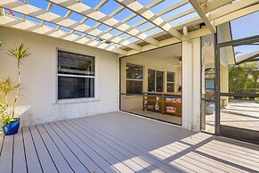 Close to Family Park: Home w/ Screened Lanai!