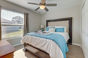 Close to Family Park: Home w/ Screened Lanai!