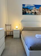 Casa Maria in Roma With 1 Bedrooms and 1 Bathrooms