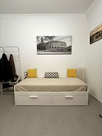 Casa Maria in Roma With 1 Bedrooms and 1 Bathrooms
