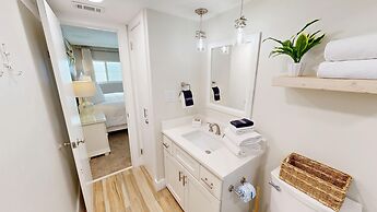 Beach House 501a 2 Bedroom Condo