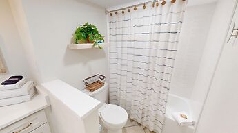 Beach House 501a 2 Bedroom Condo