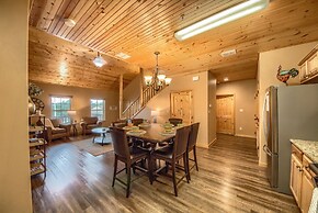 Oma13a14 Gruene Bungalow At Old Mills Resort 6 Bedroom Condo