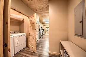 Oma13a14 Gruene Bungalow At Old Mills Resort 6 Bedroom Condo