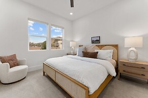 Villa #33 At Bloomington Country Club 3 Bedroom Condo