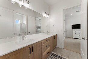 Villa #26 At Bloomington Country Club - Sunset Retreat 4 Bedroom Townh