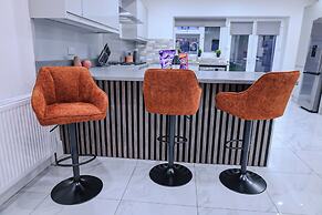 Sleeps17 Bliss 7-bedroom Luxury Escape Birmingham