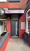 Runway Guest House - Adult Only