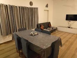 Thavika Silverwood Residence Yelagiri
