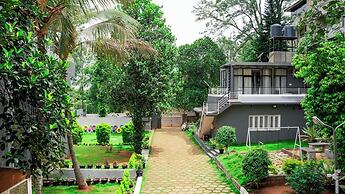 Thavika Silverwood Residence Yelagiri