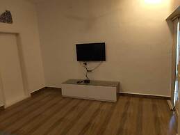 Thavika Silverwood Residence Yelagiri