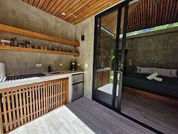 Serenity Sand Bungalow