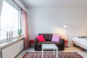 Nice Studio with Balcony in the Center