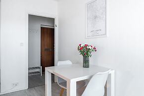 Nice Studio with Balcony in the Center