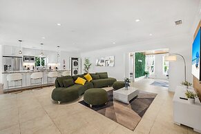 Miami Dream Home with Pool