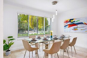 Miami Dream Home with Pool