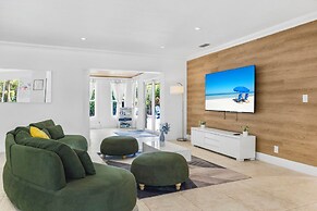 Miami Dream Home with Pool