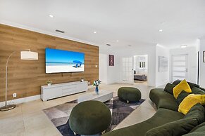 Miami Dream Home with Pool