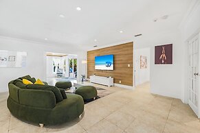 Miami Dream Home with Pool