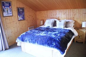 Chalet in La Bechigne With Valley Views
