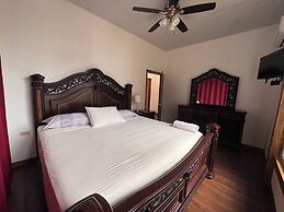 Oasis Paradise Hotel