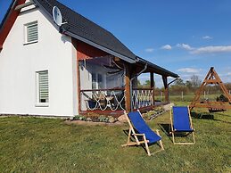 Comfortable Holiday Home, Private Garden, Sauna